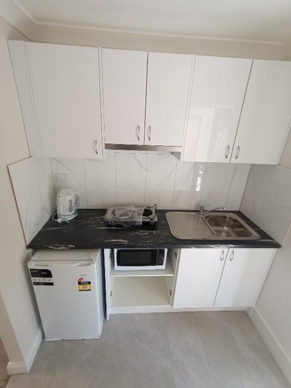 Stylish Self-Contained Studio All Bills Included – Move-In Ready in Australia - Image 5