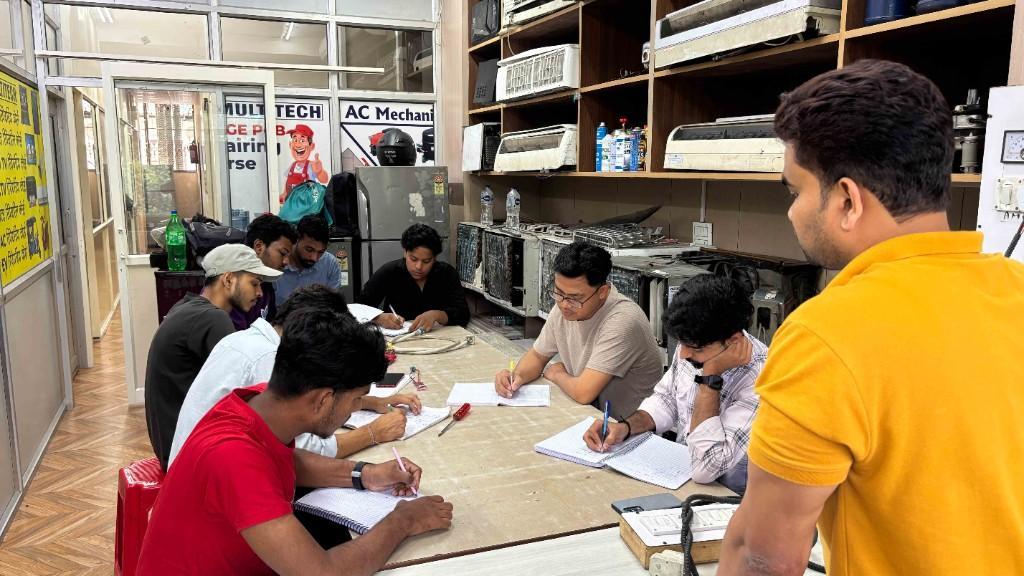 Best AC PCB Repairing Course in Delhi | Multitech Institute in India - Image 2