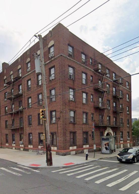 APARTMENT FOR RENT IN THE BEONX , NY in New Rochelle - Image 1