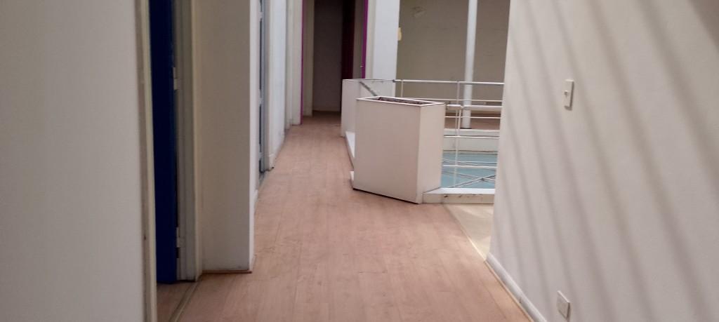 OFICINA VENTA EN PRESTIGIOSO EDIFICIO en Munro - Imagen 4