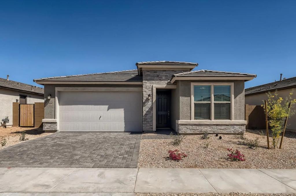 House for Rent in Goodyear, Arizona, Ref# 202102269 in Avondale - Image 1