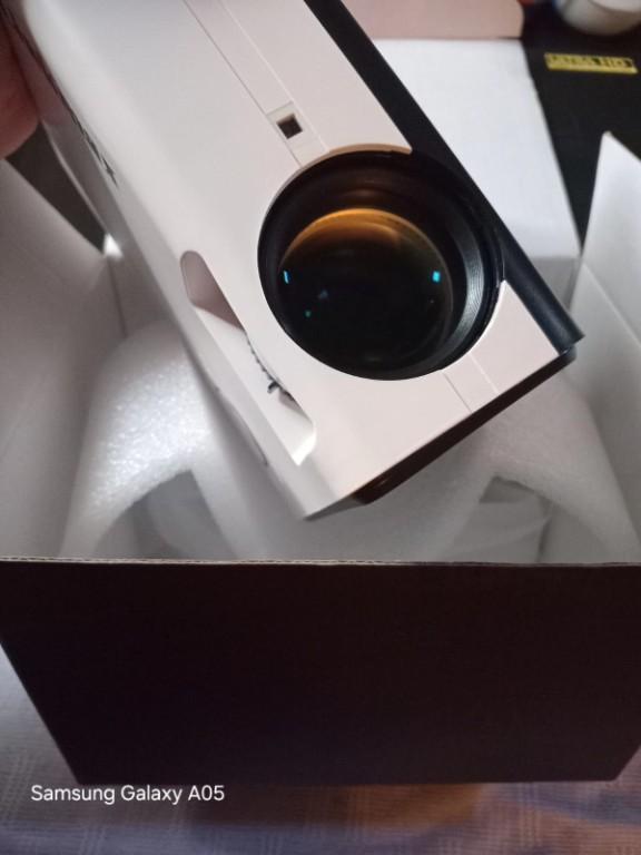 Proyector LED Linkmax Ultra HD | Alta resolución, compatible con en Lima - Imagen 5