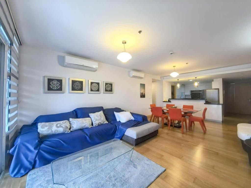 FOR RENT- 3BEDROOM IN 1016 RESIDENCES, AYALA CEBU BUSINESS PARK. in Philippines - Image 1
