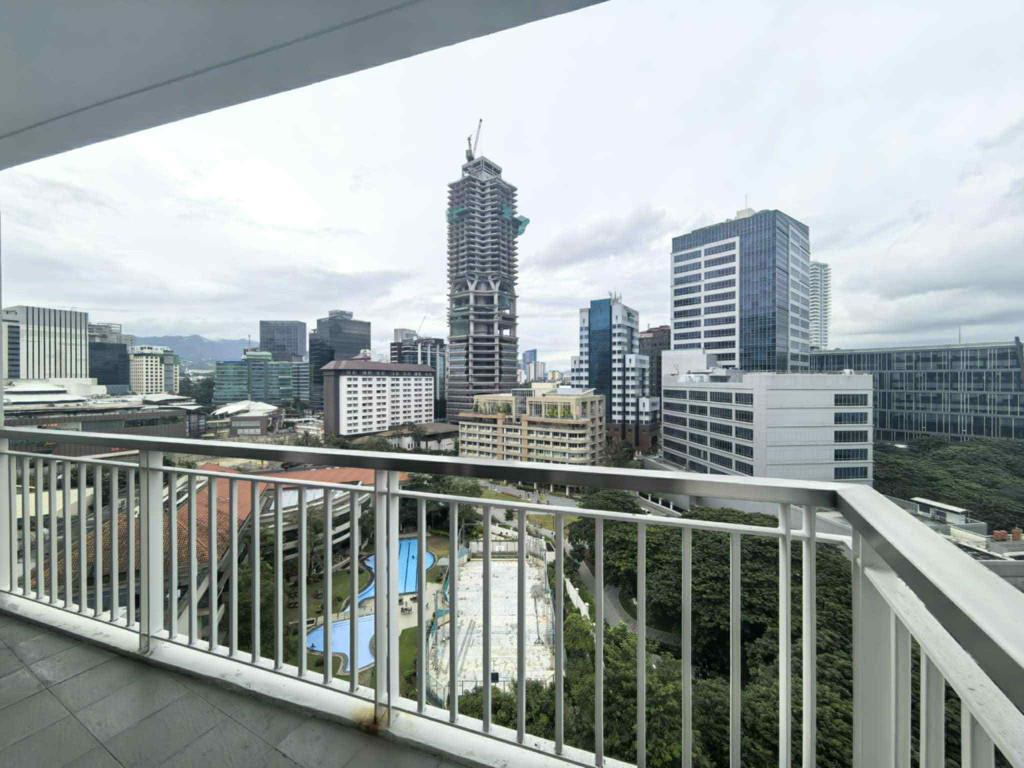 FOR RENT- 3BEDROOM IN 1016 RESIDENCES, AYALA CEBU BUSINESS PARK. in Philippines - Image 2