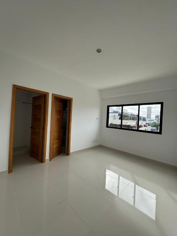 APARTAMENTO EN EL DISTRITO NACIONAL SECTOR RENACIMIENTO en la República Dominicana - Imagen 1
