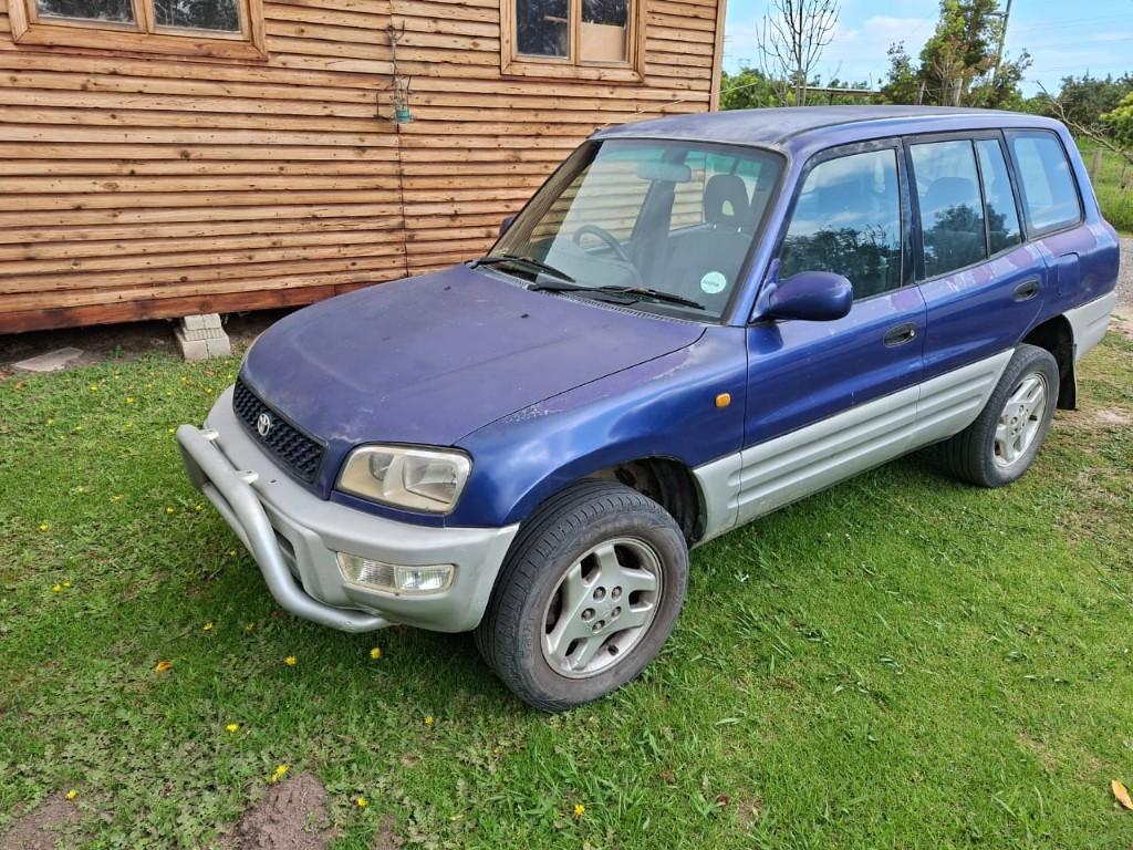 First Gen Toyota RAV4 1990s-2000 Model in George - Image 7