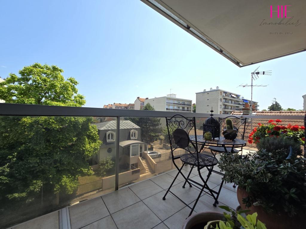 APPARTEMENT 4 PIECES à Bondy - Photo 1