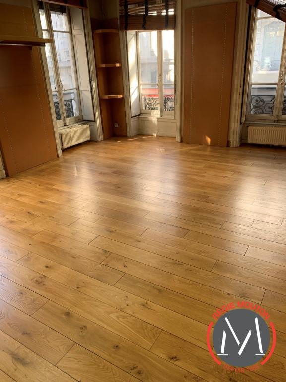52 RUE PRESIDENT EDOUART HERRIOT à Lyon - Photo 1