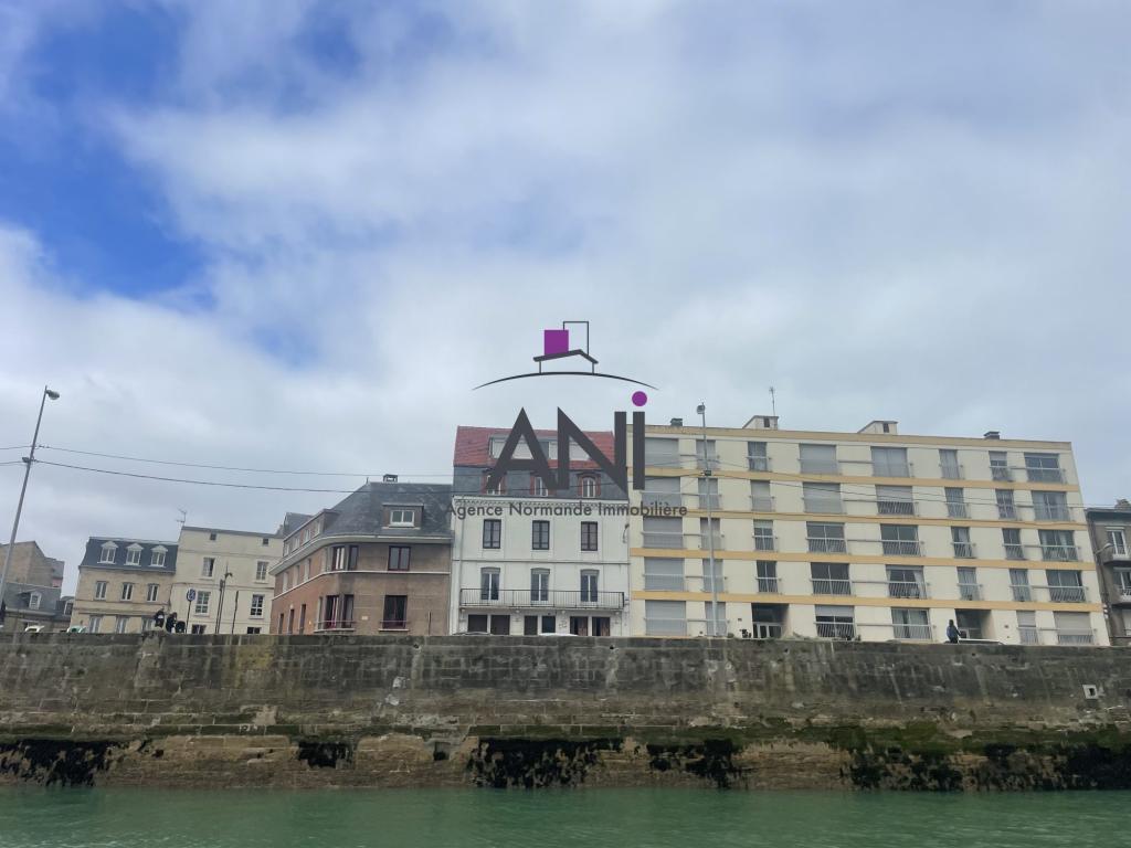 ESTELLE à Dieppe - Photo 1