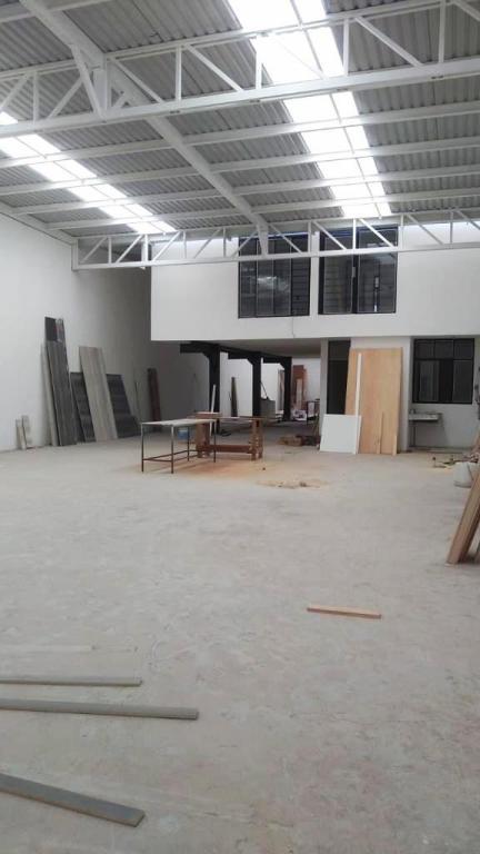 BODEGA COMERCIAL EN RENTA/VENTA LAS FLORES CELAYA en Celaya - Imagen 1