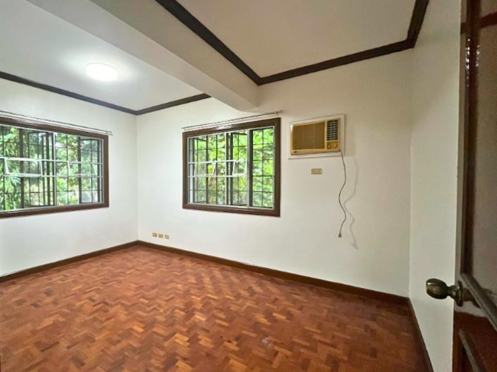 APARTMENT FOR RENT IN ALABANG, MUNTINLUPA in Philippines - Image 5