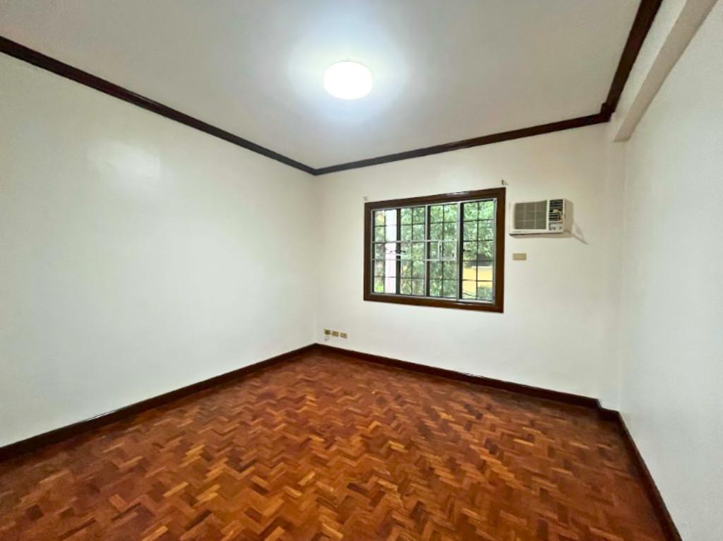 APARTMENT FOR RENT IN ALABANG, MUNTINLUPA in Philippines - Image 4