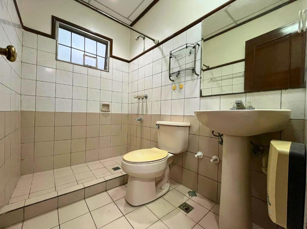 APARTMENT FOR RENT IN ALABANG, MUNTINLUPA in Philippines - Image 10