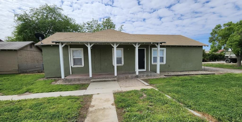 House for Rent in Strathmore, California, Ref# 202102762 in Porterville - Image 1