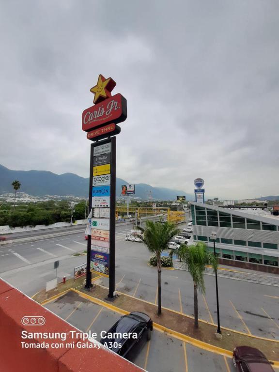 LOCAL COMERCIAL - RENTA en Guadalupe - Imagen 1