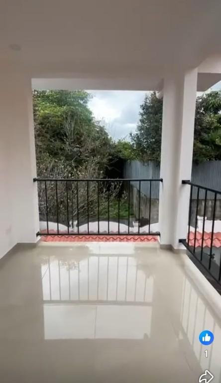 DE OPORTUNIDAD BELLO APARTAMENTO EN TIBÁS. en Costa Rica - Imagen 17