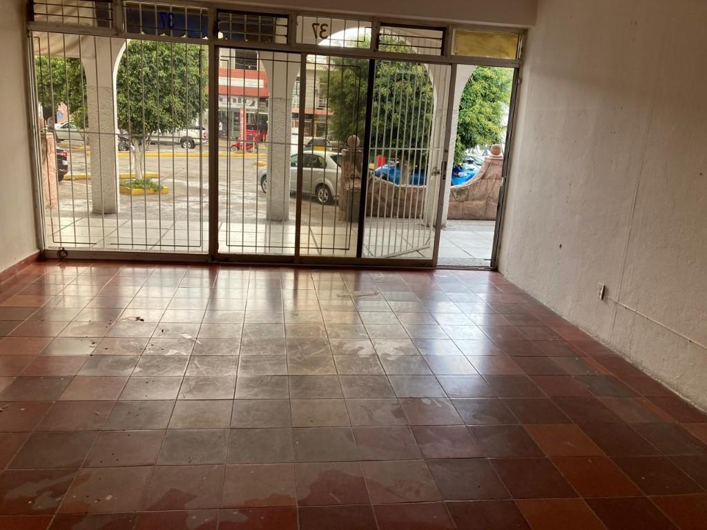 ¡SE RENTA LOCAL EN PLAZA FIESTA! en México - Imagen 4