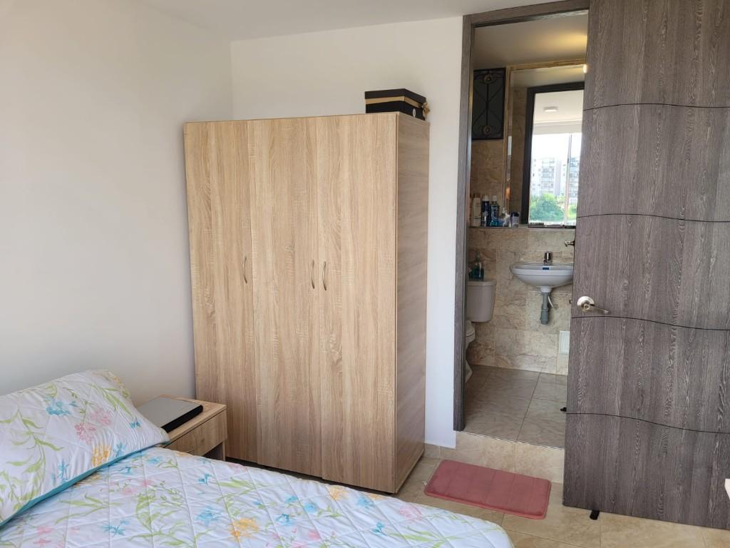 ARRIENDO APARTAMENTO AMOBLADO RICAURTE en Colombia - Imagen 2