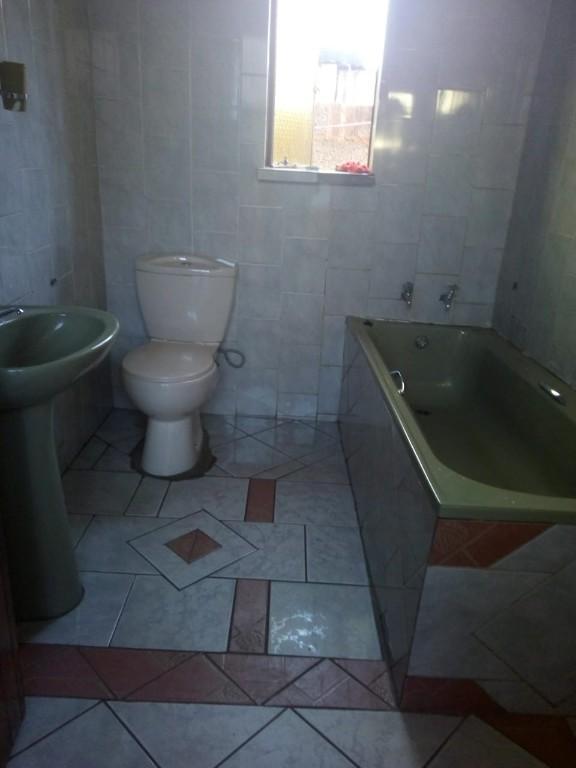 Stunning Outside Room To Rent in Mapetla - SOWETO in Johannesburg - Image 4