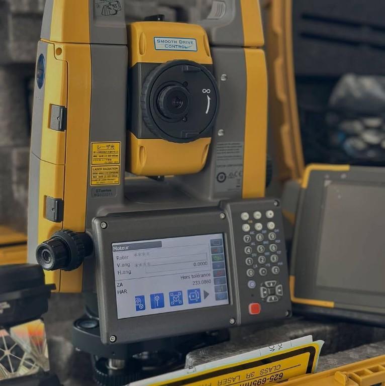 GT-1003 Robotic Total Station w FC- Tablet & Magnet Software, RC in New York - Image 1