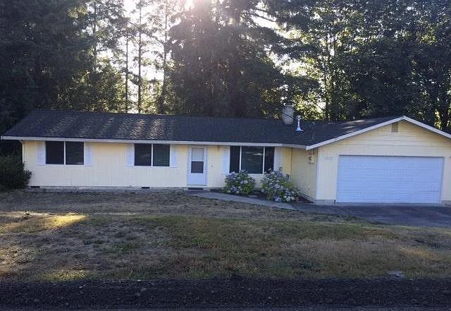 House for Rent in Lacey, Washington, Ref# 202103124 in Olympia - Image 1