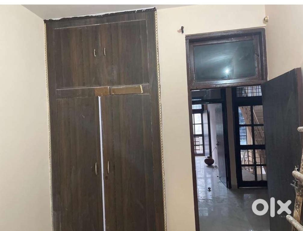 2 BHK FOR RENT GROUND FLOOR in Bādshāhpur - Image 1