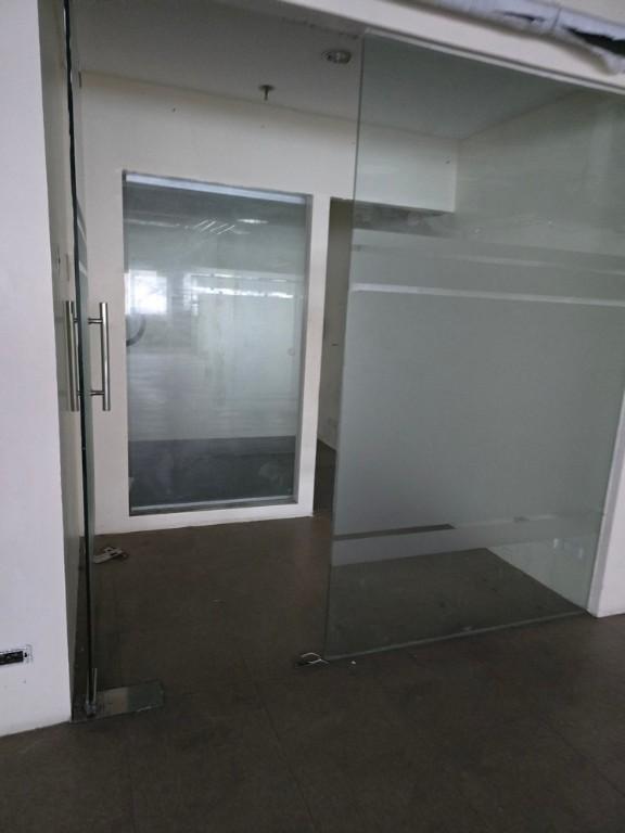 376sqm BPO 24/7 Office SALCEDO VILLAGE, MAKATI CITY FOR LEASE in Malate - Image 3