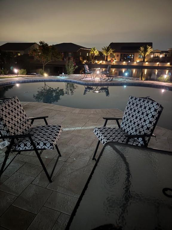 Room for Rent In Maricopa Beautiful House Great Place pool spa in Maricopa - Image 3