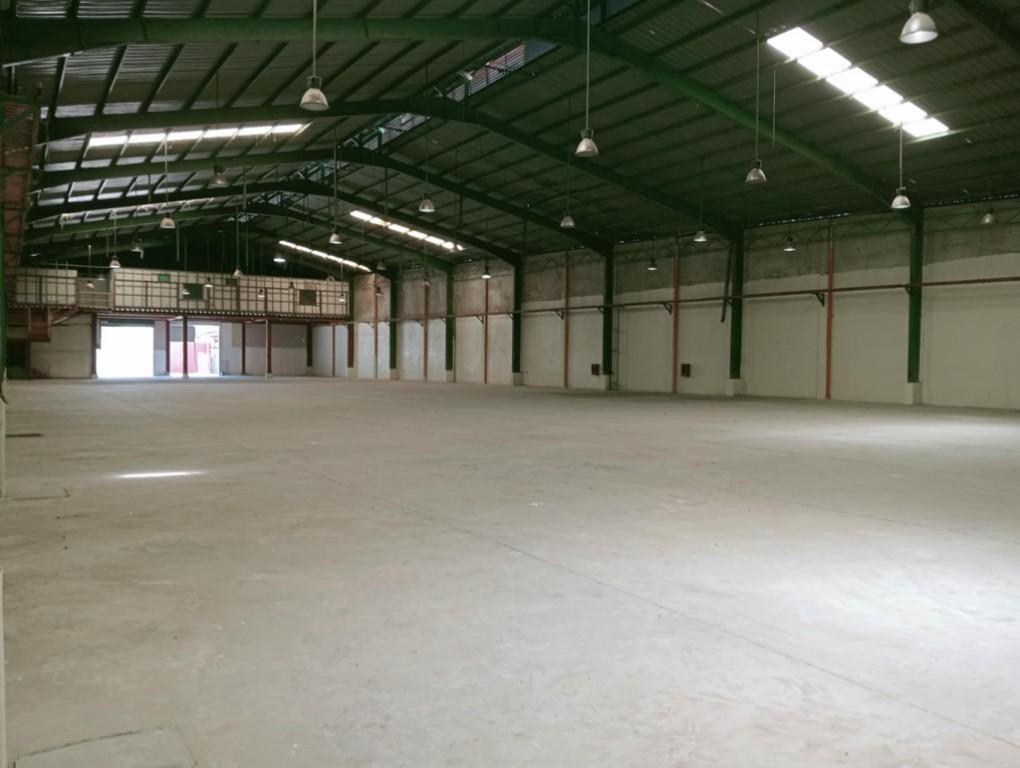 WAREHOUSE FOR RENT IN CEBU in Liloan - Image 2