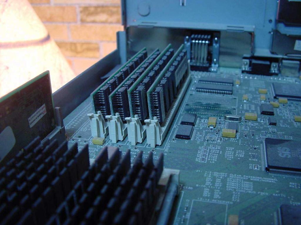 Sell Used Computer Server RAM to Save Cost for Your Business in Hammersmith - Image 3