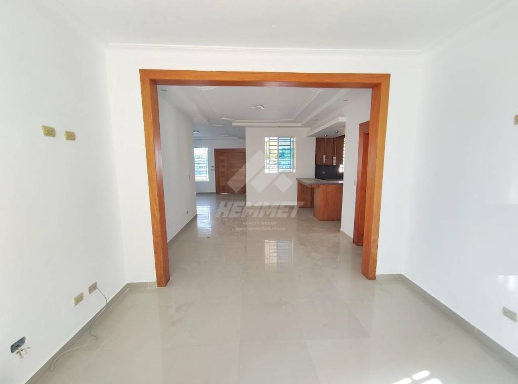 CASA PROYECTO CERRADO CON PISCINA Y PATIO LLANOS GURABO STGO. en Licey al Medio - Imagen 6
