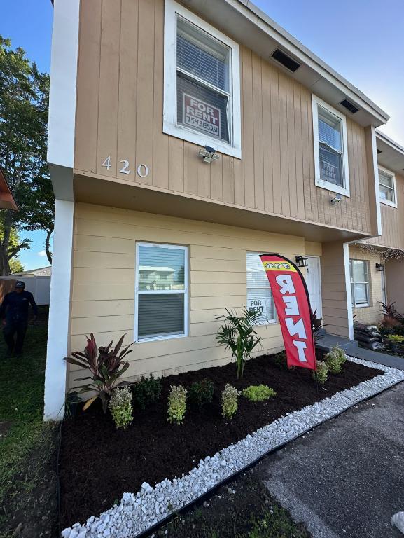 Townhouse 2 bed 1 bath for Rent 2000.00 in Homestead - Image 2