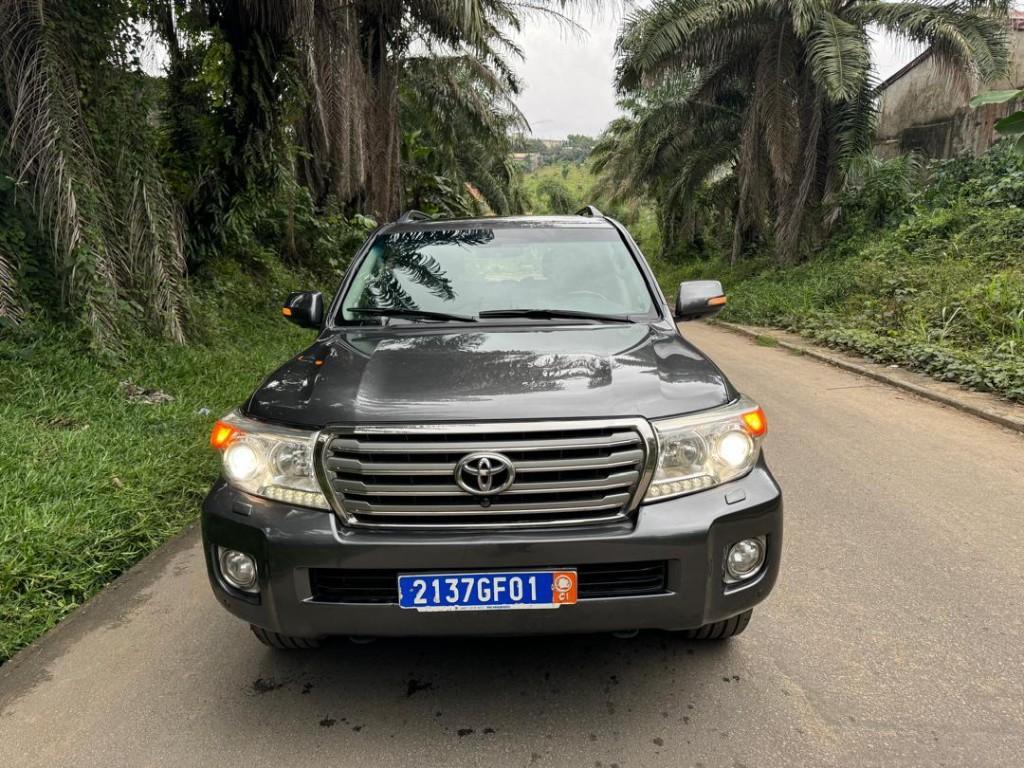 TOYOTA LAND-CRUISER à Abidjan - Photo 3