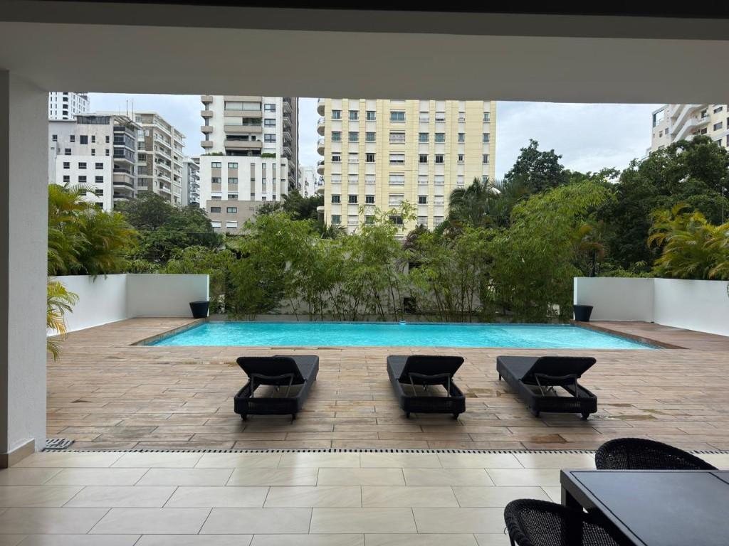 ALQUILO EN PARAISO APARTAMENTO DE LUJO en Constanza - Imagen 2