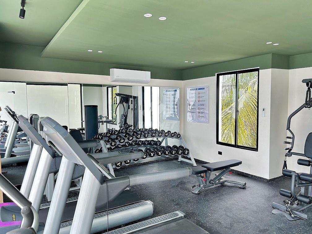TORRE PISCINA Y GIMNASIO DOS HABITACIONES PROXIMO LOS LAURELES en Gurabo al Medio - Imagen 3