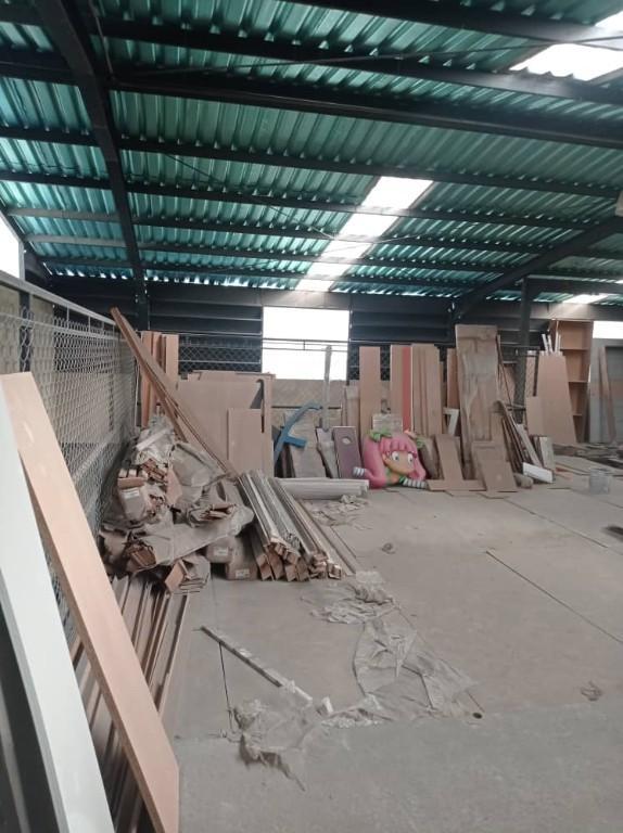 En Venta Galpón Comercial Lechería en Lecherías - Imagen 5