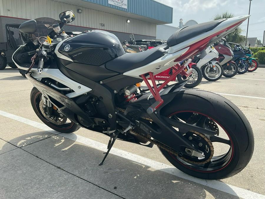 2012 Yamaha YZF-R6 in United Arab Emirates - Image 1