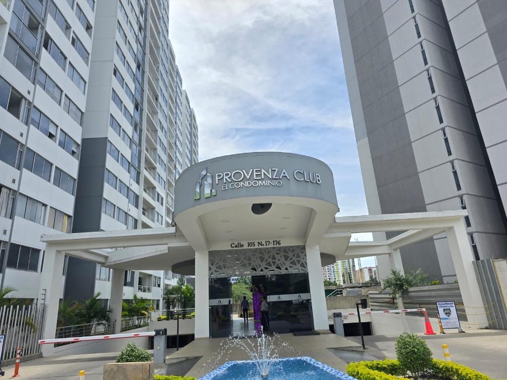 VENTA APARTAMENTO PROVENZA. PROVENZA CLUB EL CONDOMINIO. en Bucaramanga - Imagen 1