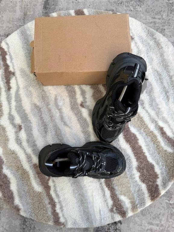 CHAUSSURE BALENCIAGA 3XL HOMME ET FEMME en Côte d’Ivoire - Photo 4