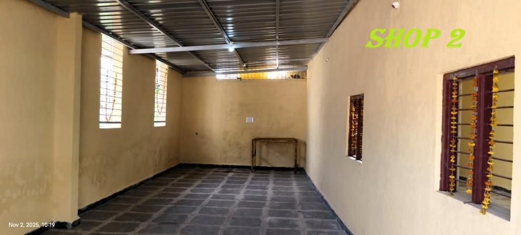 Shops for Rent Amargol 60ft main road. Spacious Commercial Area in India - Image 5