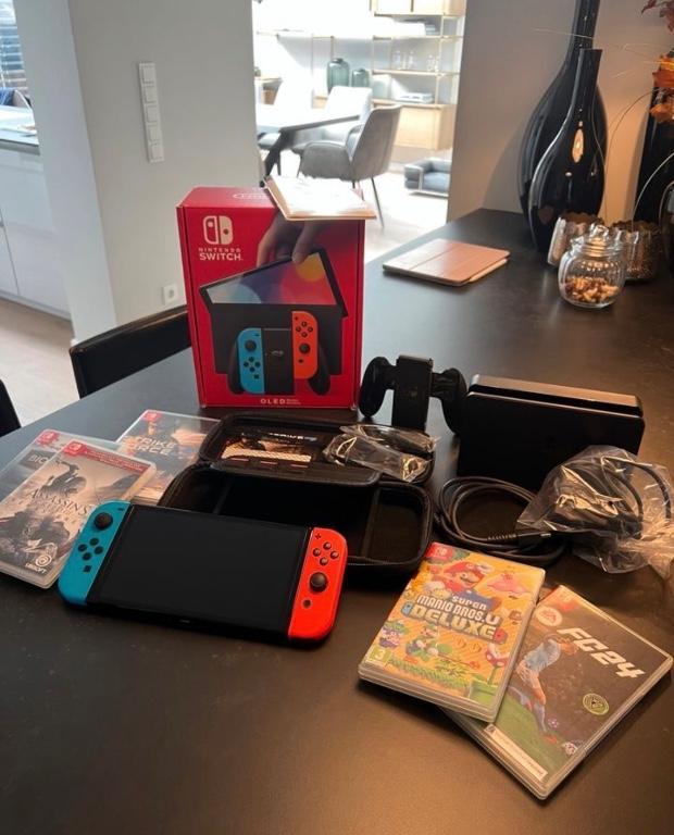 Nintendo Switch oled in Einbeck - Bild 1