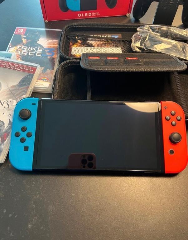Nintendo Switch oled in Einbeck - Bild 3