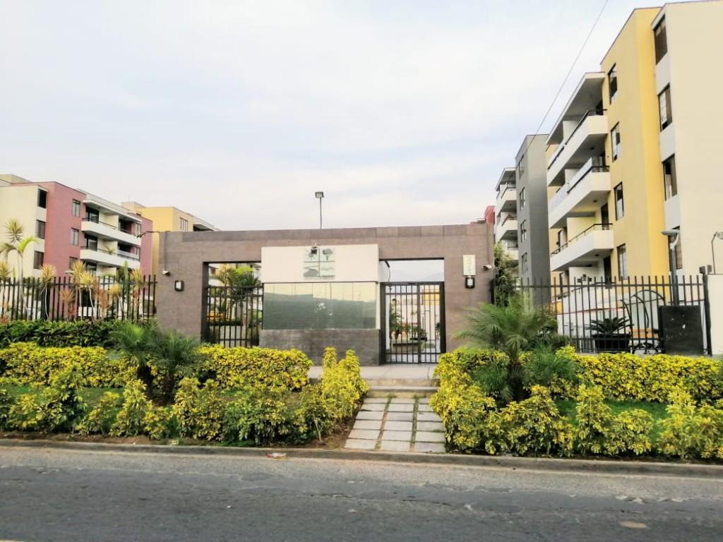 ALQUILO DPTO CONDOMINIO PASEO MONTERRICO 3D, X COLEGIO MARKHAM en Lima - Imagen 2