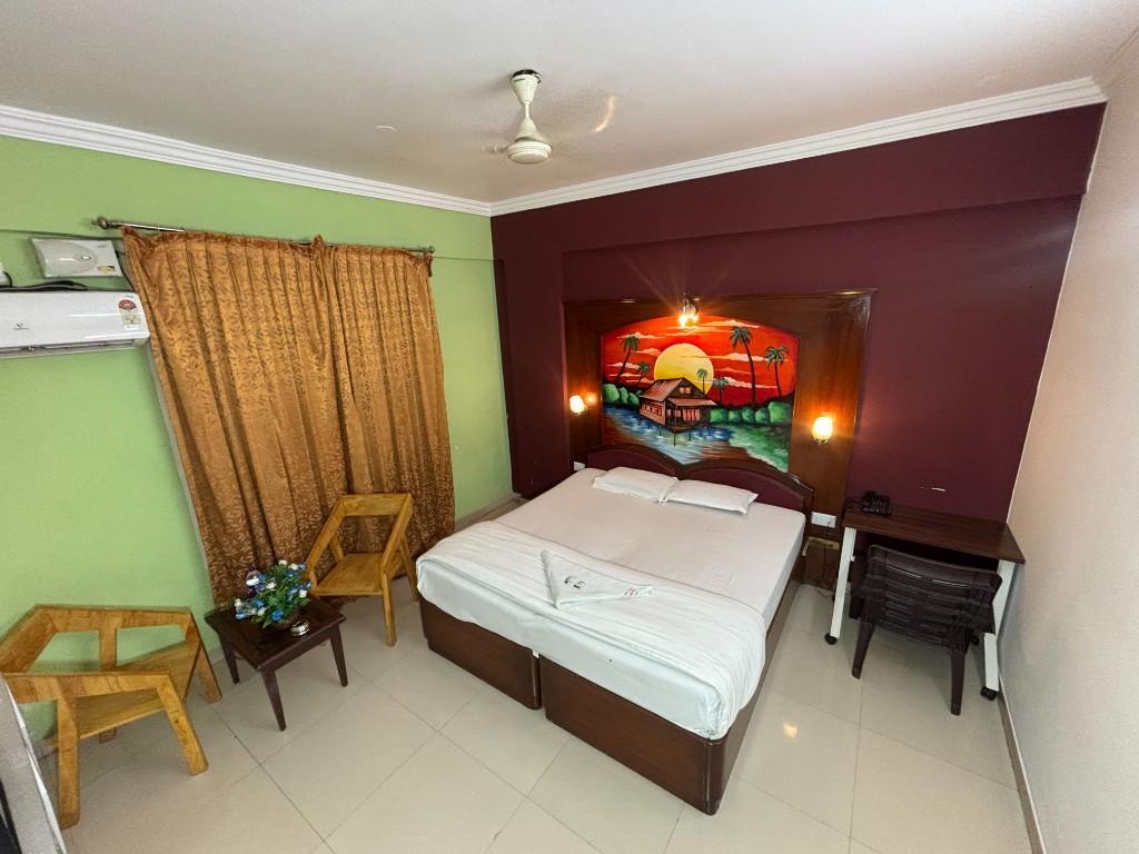 Classic Comforts Hotel in Mathikere - Image 9