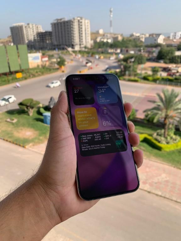 IPhone 15 Pro Max in Sahiwal - Image 8