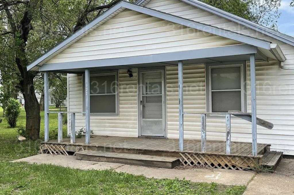 House for Rent in Newton, Kansas, Ref# 202104250 in Wichita - Image 1