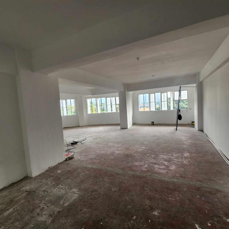For Rent Office 180 sqm Space West Avenue Quezon City in Malabon - Image 1