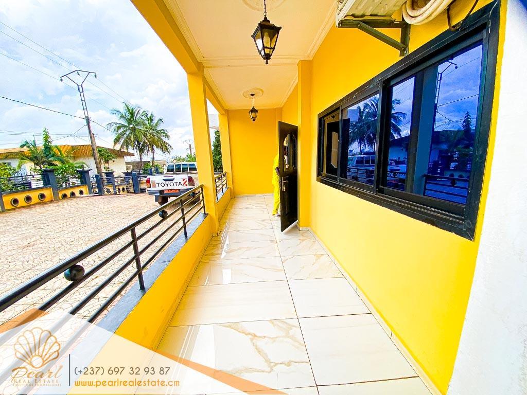 APPARTEMENT 3 CHAMBRES - HAUT STANDING – NOUVELLE ROUTE BASTOS au Cameroun - Photo 10