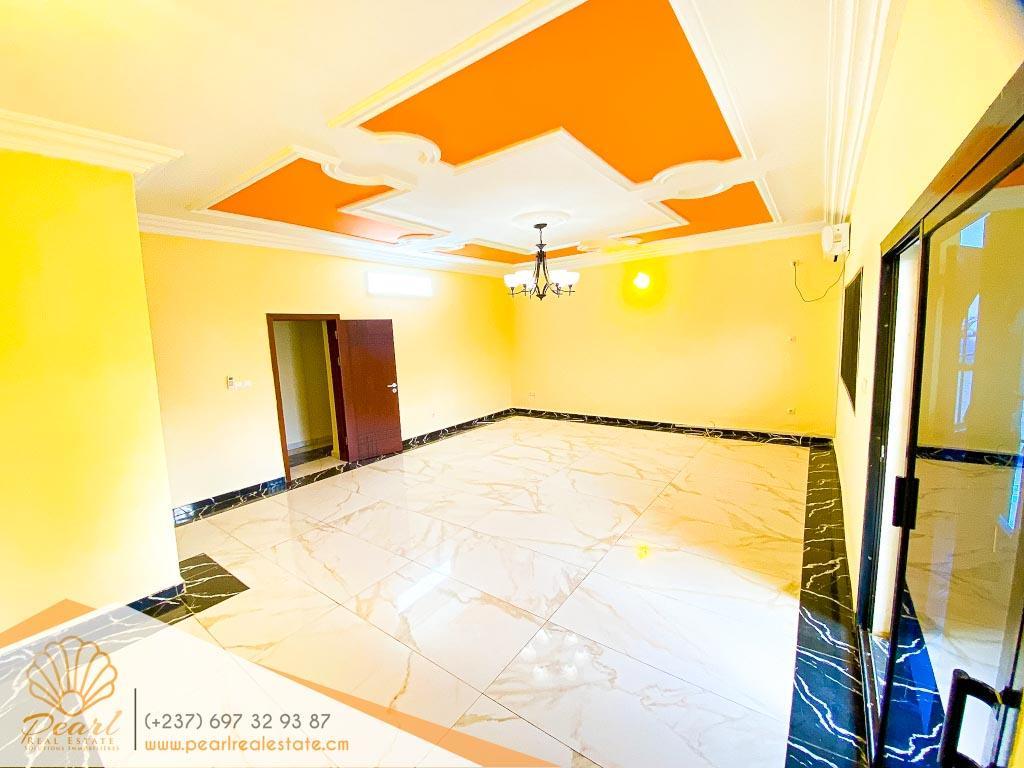 APPARTEMENT 3 CHAMBRES - HAUT STANDING – NOUVELLE ROUTE BASTOS au Cameroun - Photo 1