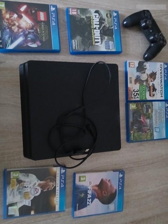 Console ps4 slim en France - Photo 1
